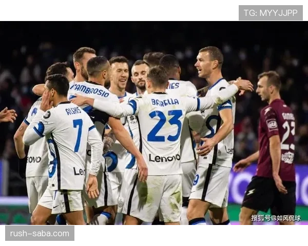 格拉利什加速突破撕裂对手防线，本赛季关键战表现持续提升